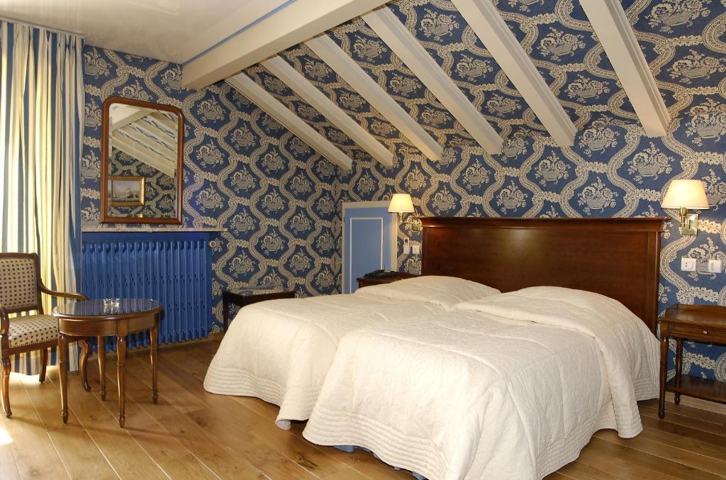 Le Clos Saint-Vincent Ribeauville  Room photo